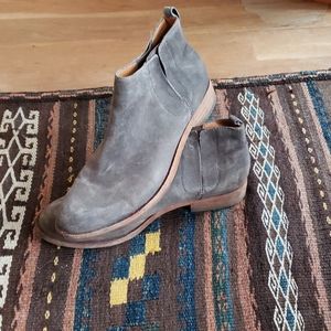 Kork Ease Oiled Leather Booties